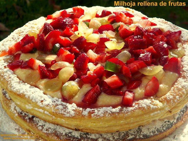 Milhoja rellena de frutas