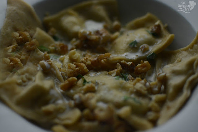 Raviolis con queso azul nueces y manzana tererecetas 03