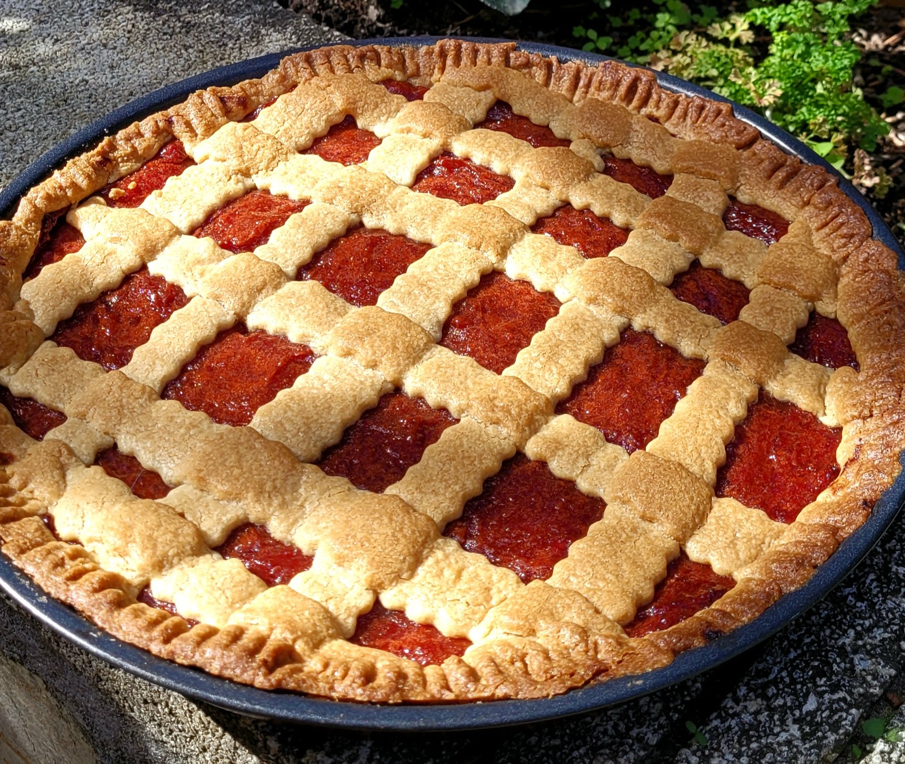 crostata rellena de dulce de membrillo