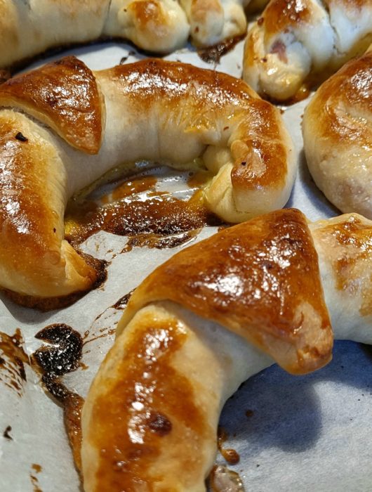 cachitos de jamon al estilo venezolano